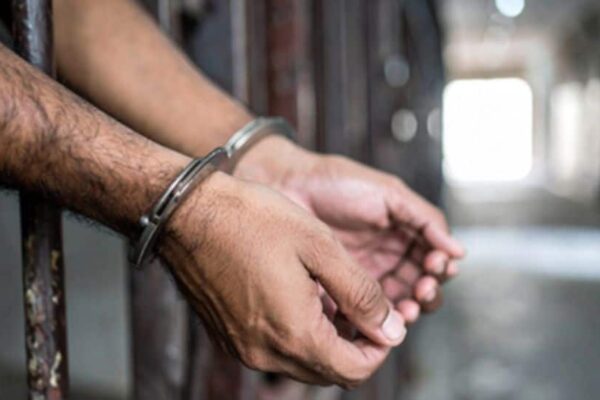 Surgeon Arrested: बेंगलुरु में पत्नी की हत्या के आरोप में