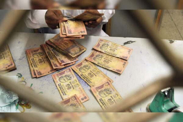 Income: क्या सरकार इस दैनिक आय योजना को बढ़ावा दे रही है? वायरल दावे की सच्चाई जानें