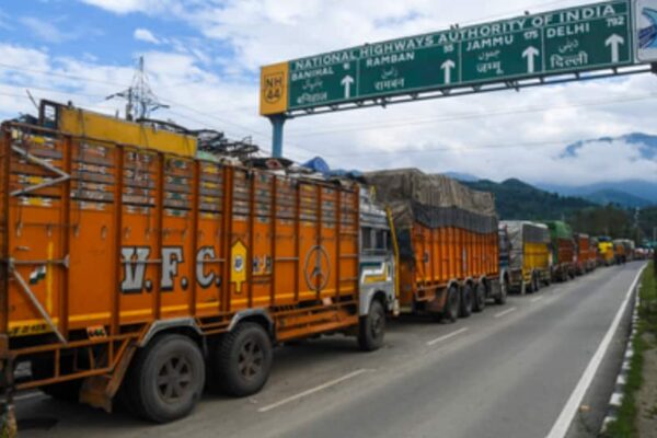 Cost बचत: FY2024-25 में टोल संग्रह में 2,062 करोड़ रुपये की बचत!