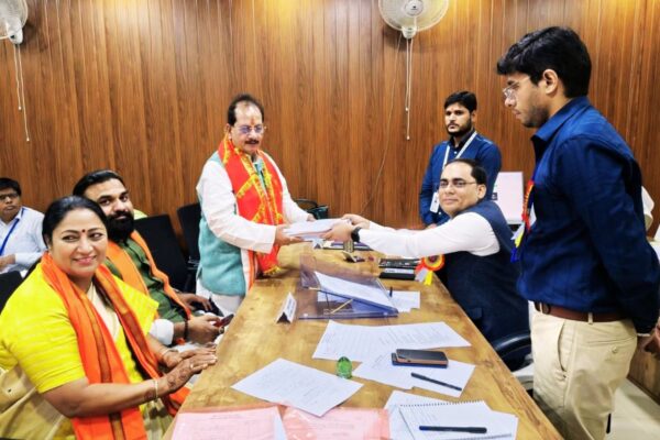 Safety: दिल्ली की सीएम रेखा गुप्ता का लखीसराय दौरा, मैं सुरक्षित हूं!