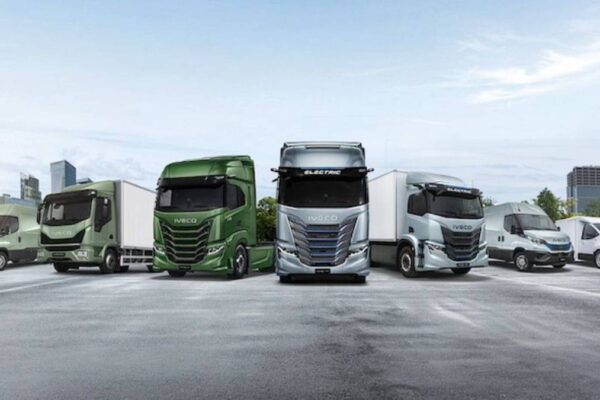 Vehicles: दिल्ली में 1 नवंबर से केवल ये वाहन होंगे अनुमति प्राप्त