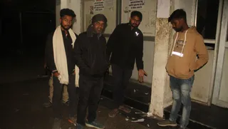 Ticket Clash: उत्तर प्रदेश में आरक्षण कार्यालय पर यात्रियों का बवाल