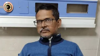 UP News: Former IPS Amitabh Thakur discharged from medical college, sent back to jail