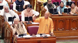 UP News: CM Yogi lashed out at the opposition in the Assembly, said – Congress and SP committed the grave sin of making farmers lenders.