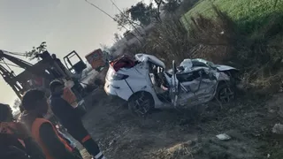 UP News: Road accident in Etah: Three including maternal uncle and nephew died, car collided with a tree and fell into a ditch