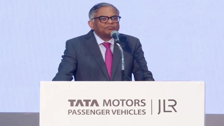 Tata:Tata Motors-JLR Factory Inaugurated In Tamil Nadu, Chief Minister MK Stalin Rolls Out First Vehicle – Tata Motors-JLR Factory Inaugurated In Tamil Nadu, Chief Minister MK Stalin Rolls Out First Vehicle