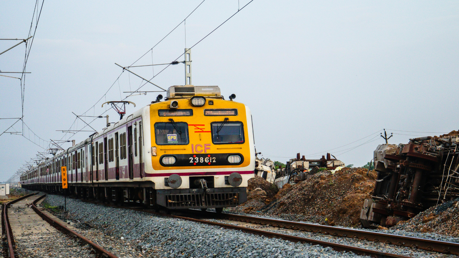 RRB Group D Vacancy 2026: 10th passed, 21900+ recruitment of Group D has come in Railways, application also started.