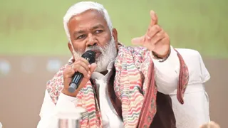 UP News: If water supply is not done to every house, FIR will be filed against the companies, Jal Shakti Minister gave ultimatum of 30 days