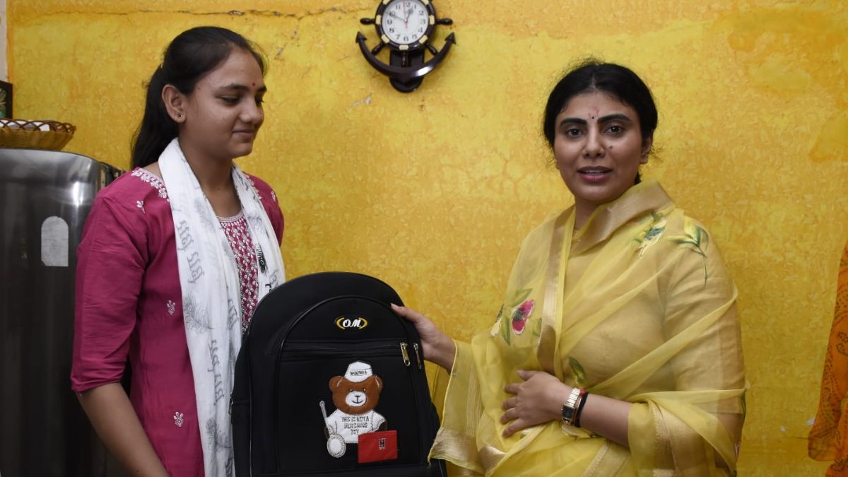 Education Minister Rivaba Jadeja’s sensitive initiative reached the drop-out daughter’s home and sent her back to school