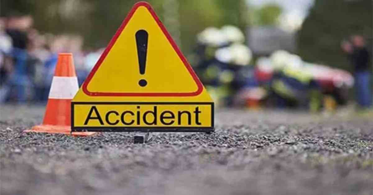 Accident: बुलंदशहर में भीषण सड़क हादसा, कार-टैंकर की टक्कर में एक ही परिवार के कई लोगों की मौत
